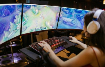 What features should a gaming chair have?